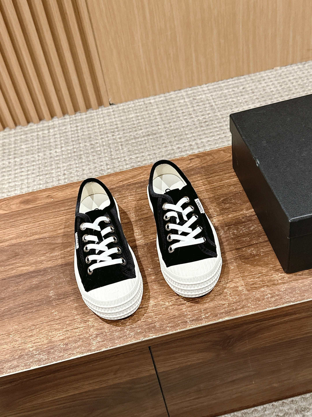 C-Sneakers