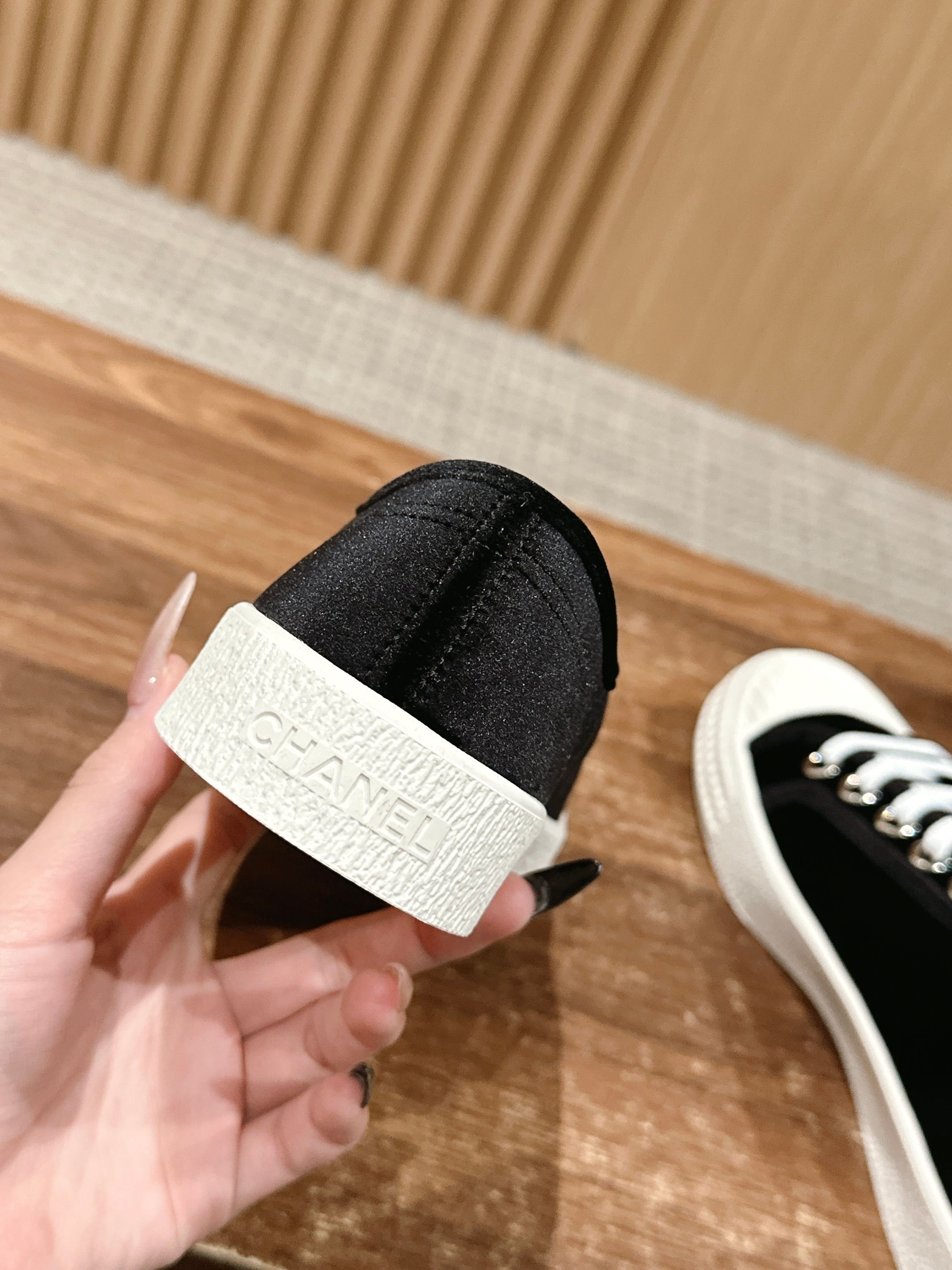 C-Sneakers