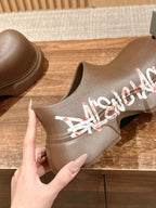 B-Sneakers