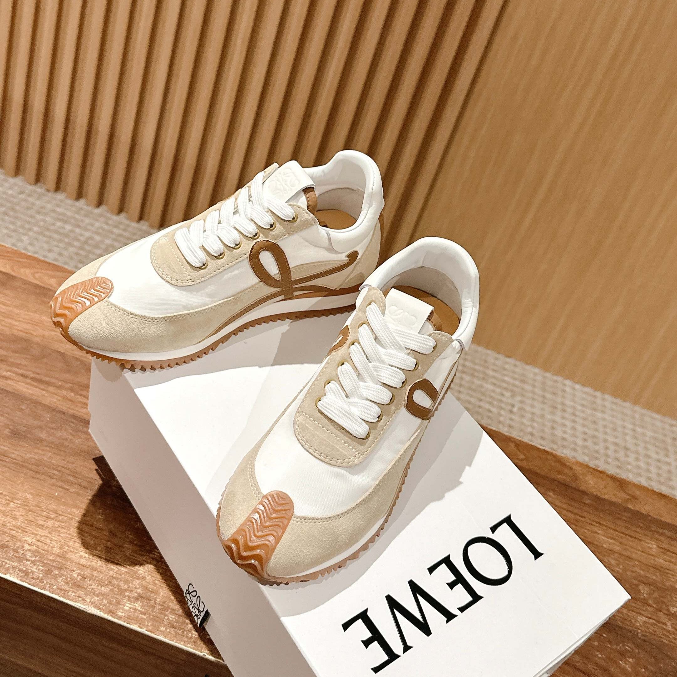 L2-Sneakers