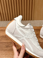 L2-Sneakers