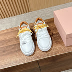M-Sneakers