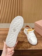 M-Sneakers