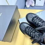 C-Sneakers