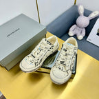 B-Sneakers