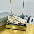 B-Sneakers