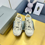 B-Sneakers