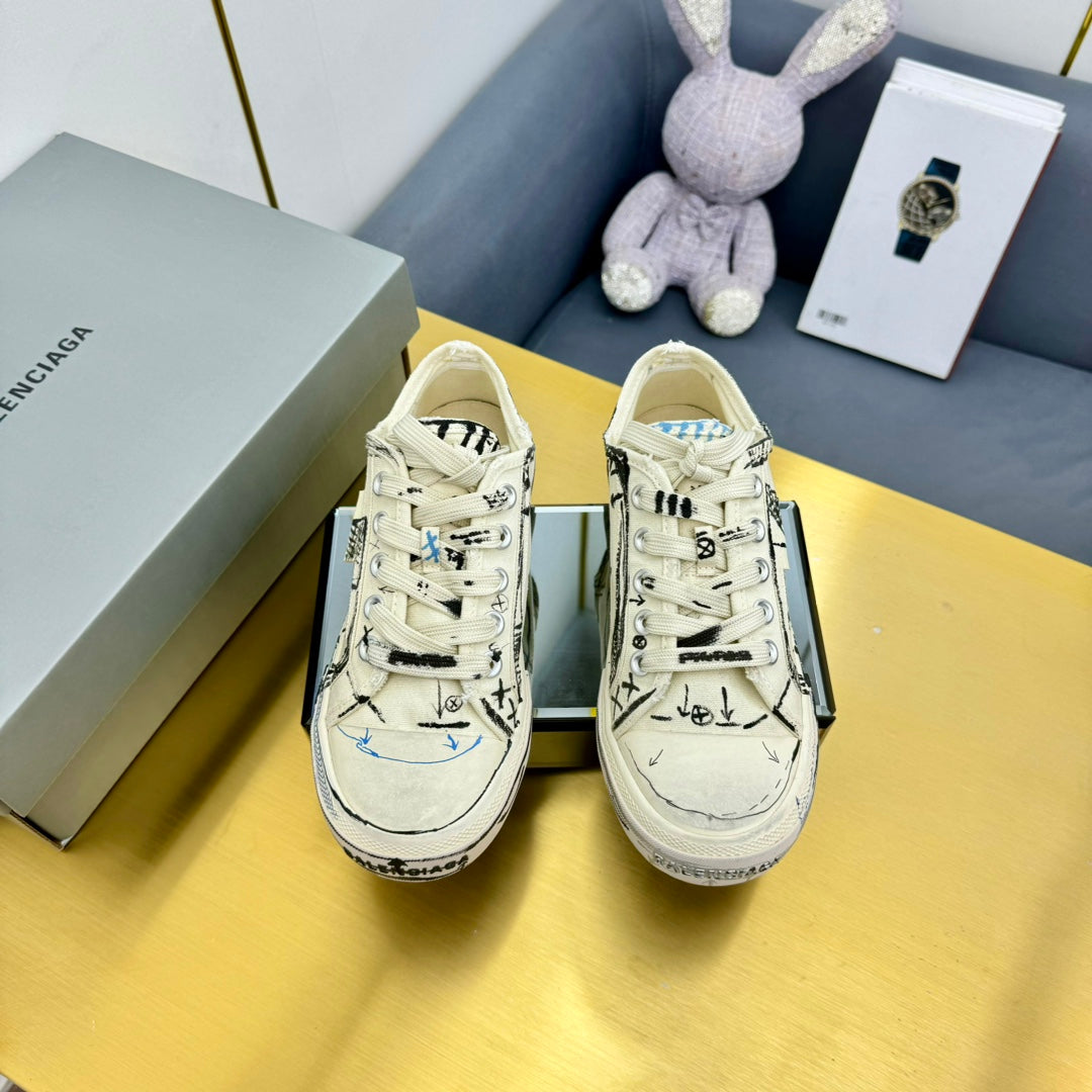 B-Sneakers