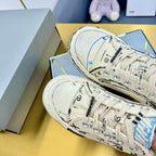 B-Sneakers