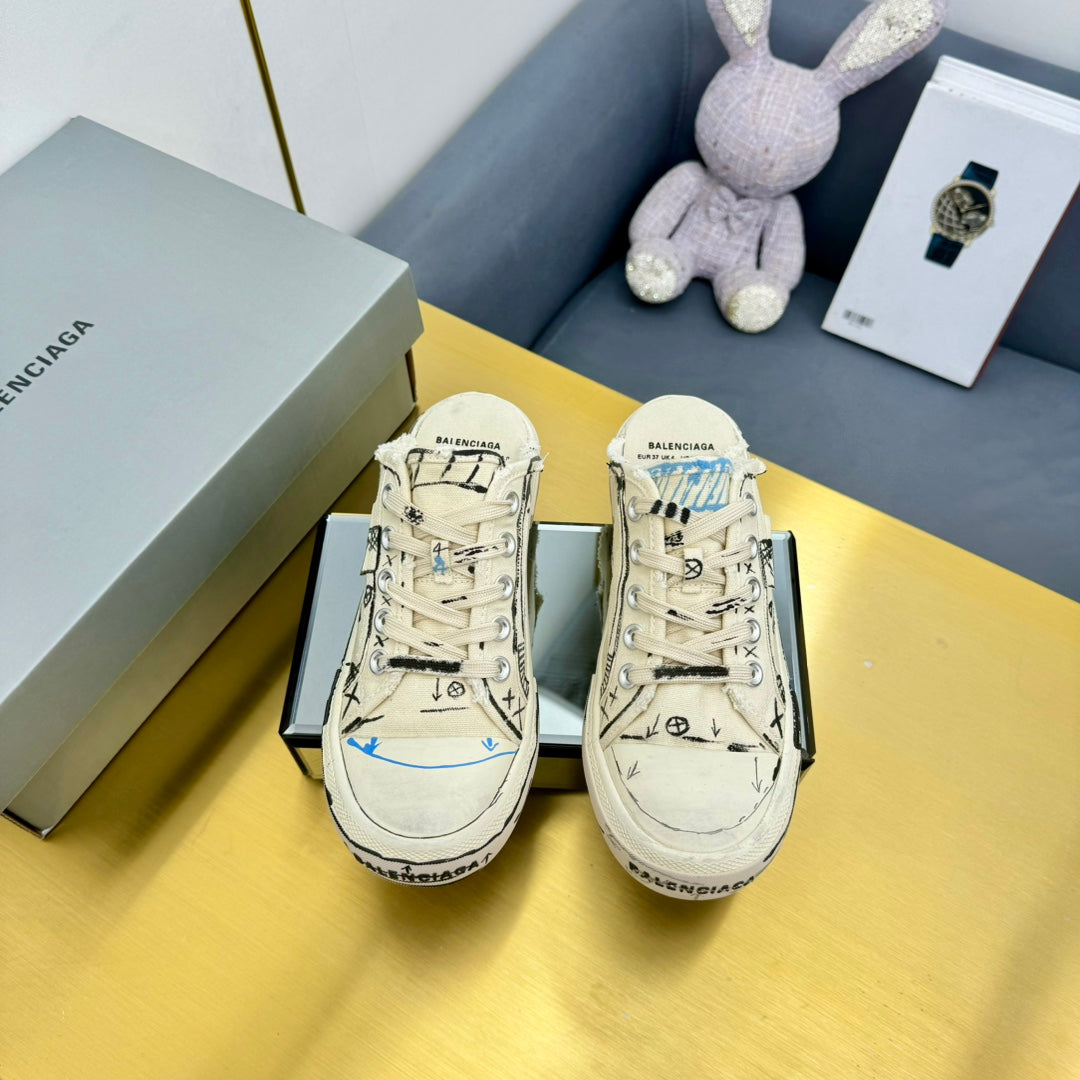 B-Sneakers