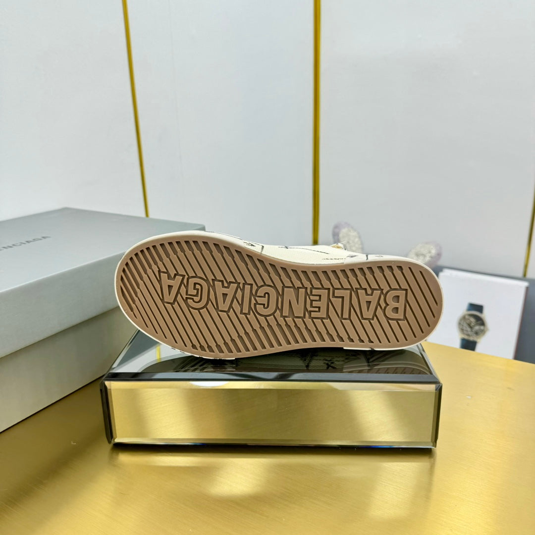 B-Sneakers
