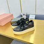 M-Sneakers