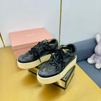 M-Sneakers
