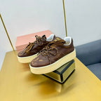 M-Sneakers