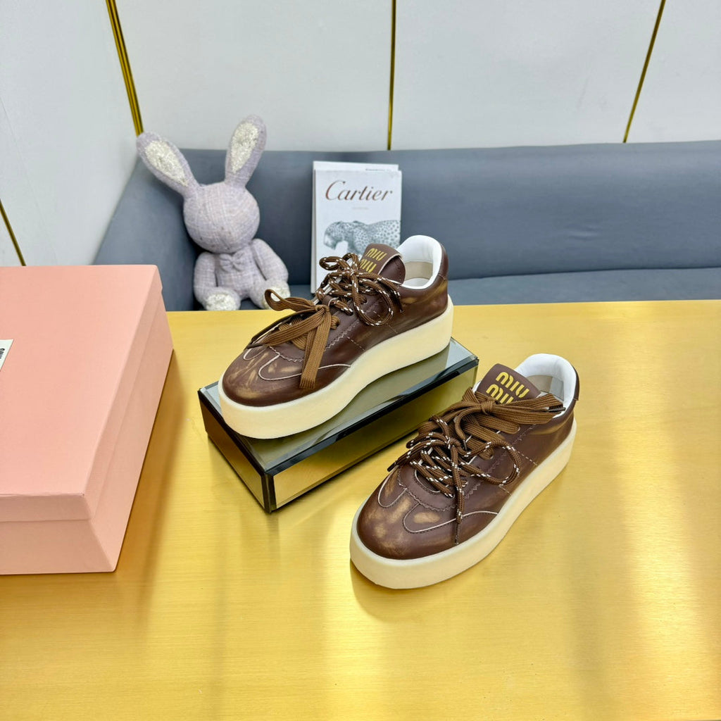 M-Sneakers