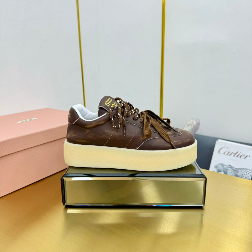 M-Sneakers