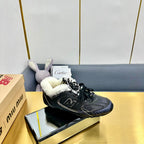 M-Sneakers