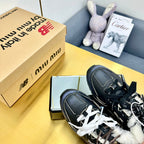 M-Sneakers