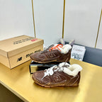 M-Sneakers