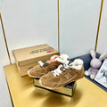 M-Sneakers