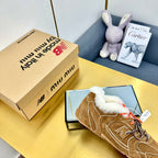 M-Sneakers