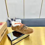 M-Sneakers