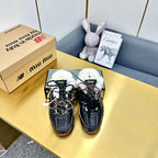 M-Sneakers