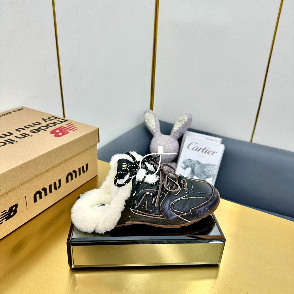 M-Sneakers