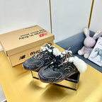 M-Sneakers
