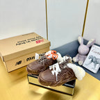 M-Sneakers