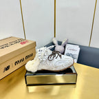 M-Sneakers