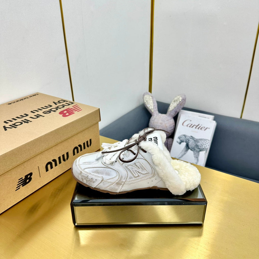M-Sneakers