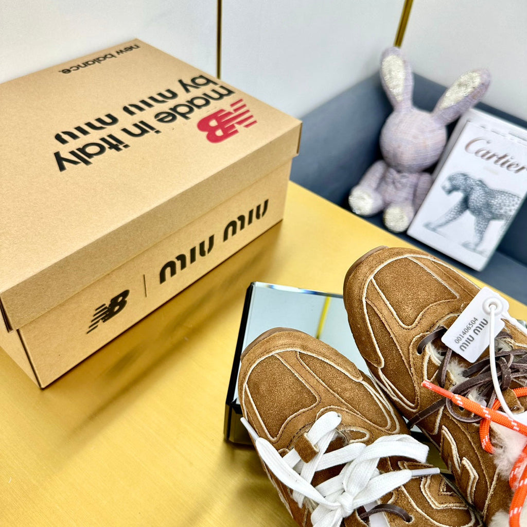 M-Sneakers