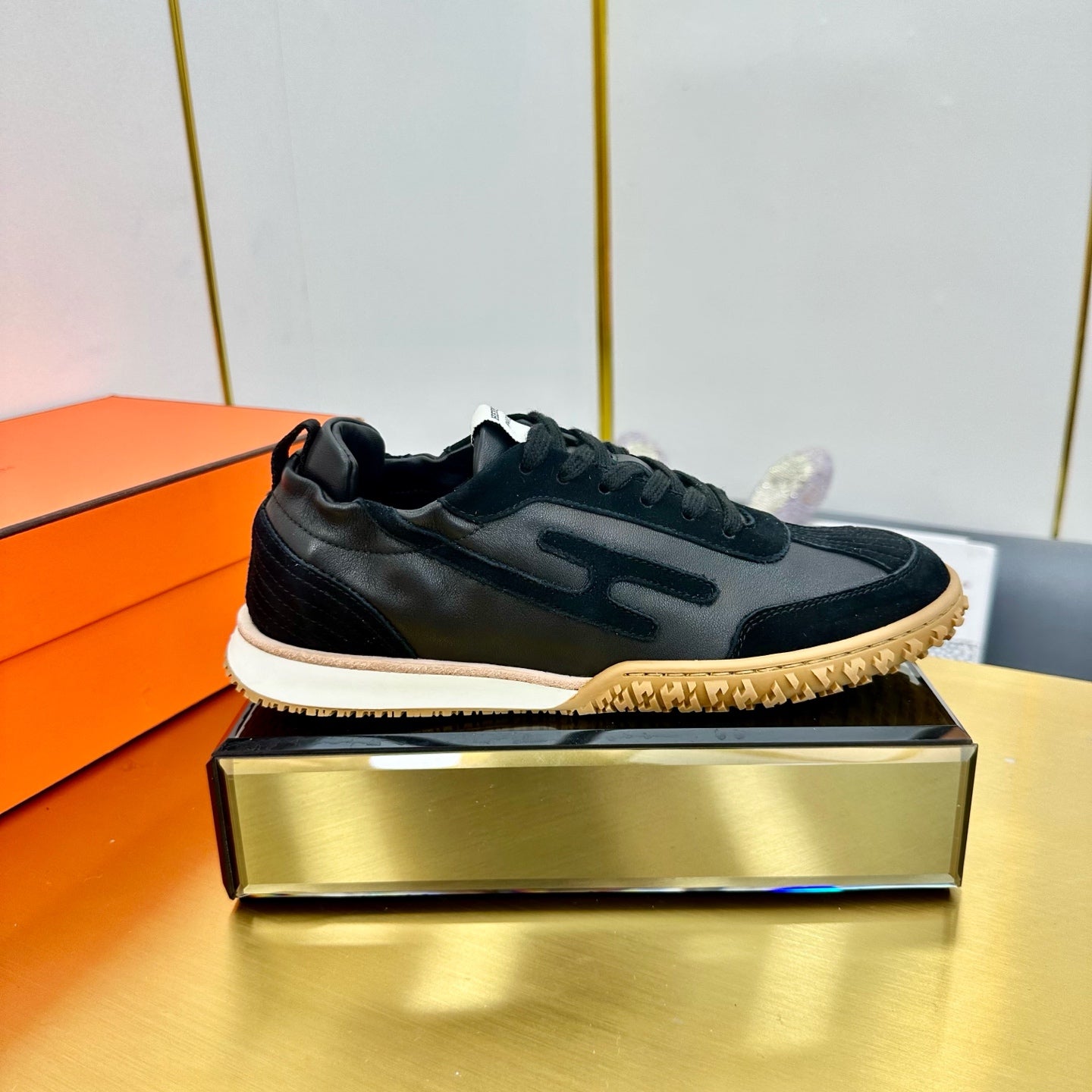A-Sneakers