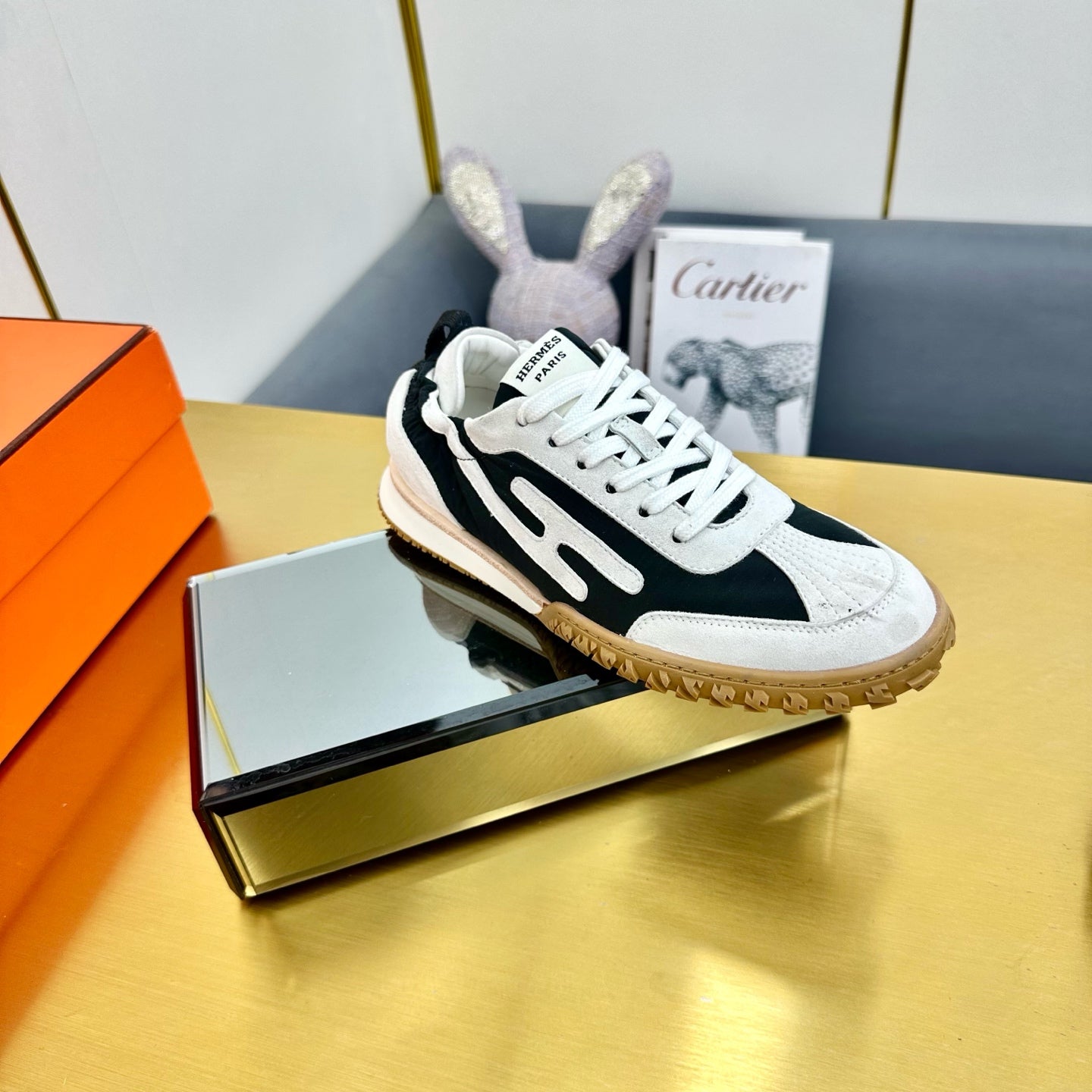 A-Sneakers