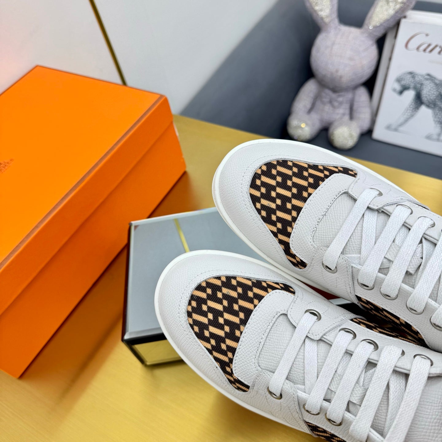 A-Sneakers