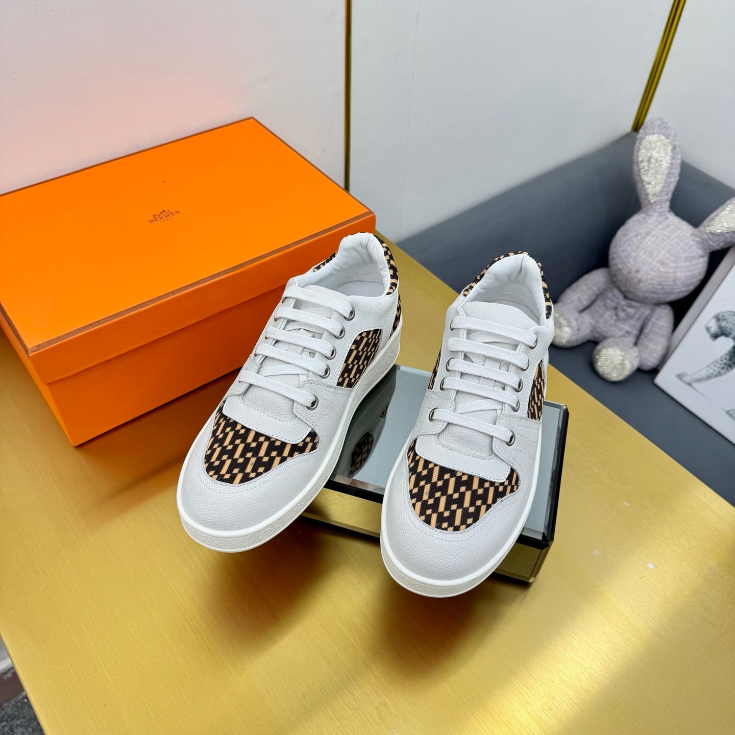 A-Sneakers