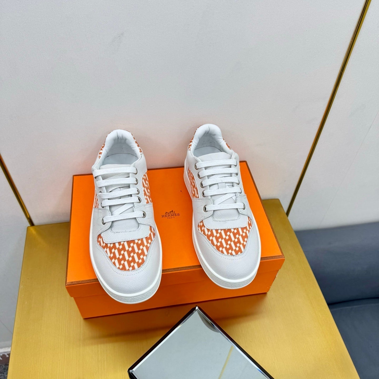 A-Sneakers