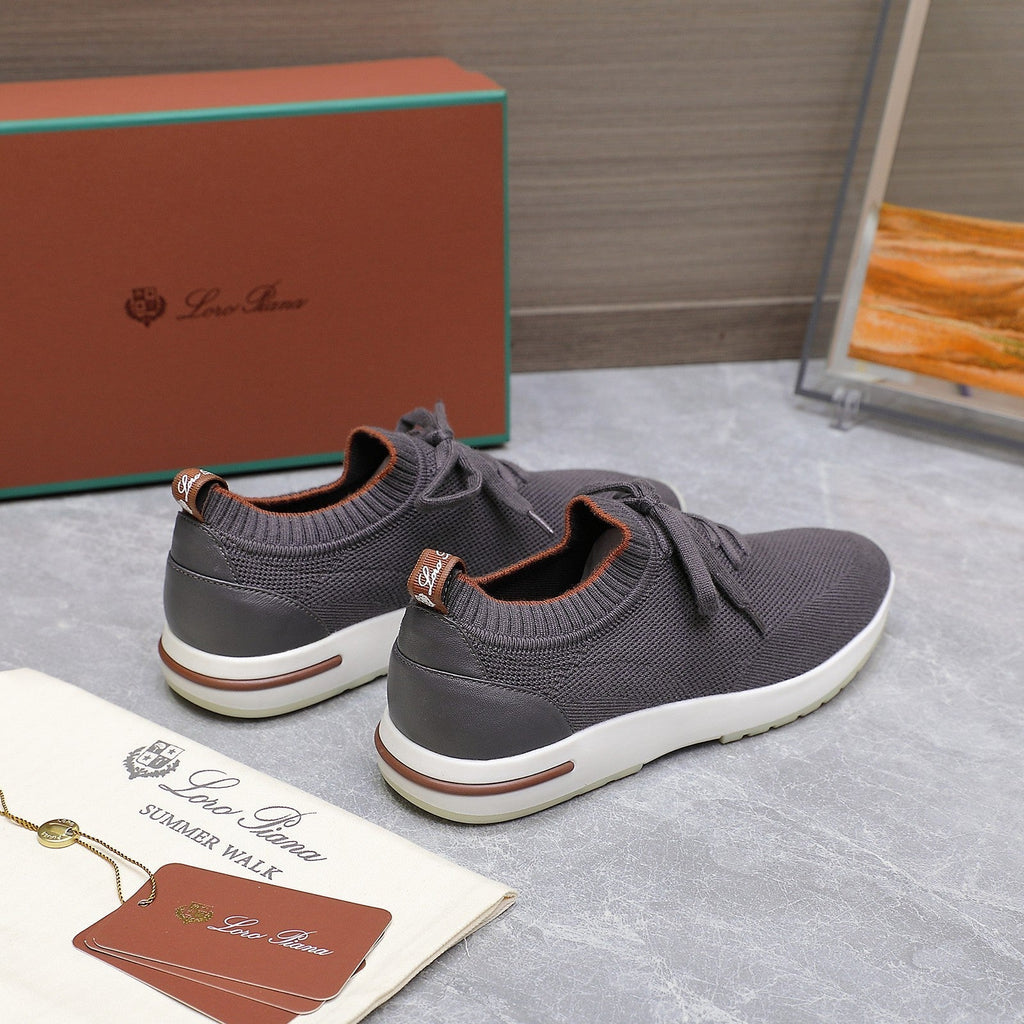 L-Sneakers