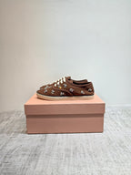 M-Sneakers