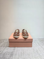 M-Sneakers