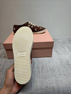 M-Sneakers