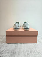 M-Sneakers