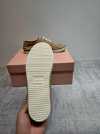 M-Sneakers