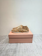 M-Sneakers