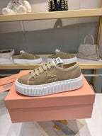 M-Sneakers