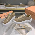 M-Sneakers
