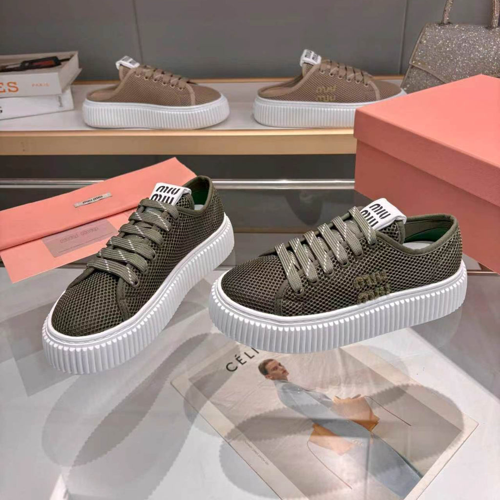 M-Sneakers