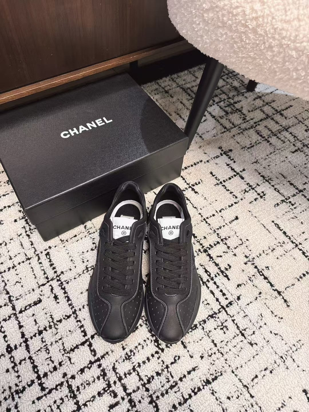 C-Sneakers