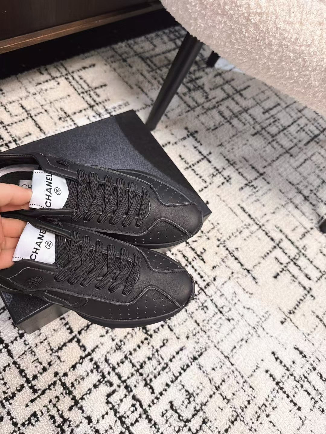 C-Sneakers